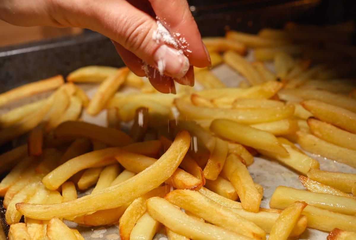 Zelfgemaakte frietjes voor kinderen