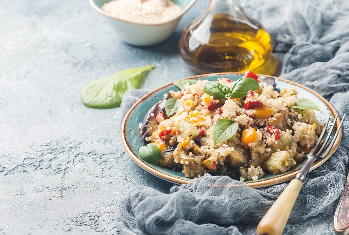 Welke ingrediënten passen goed bij quinoa?