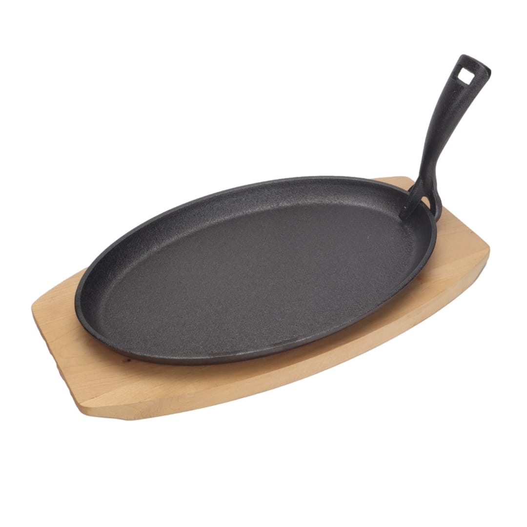 gietijzeren-pan-houten-onderlegger-greep