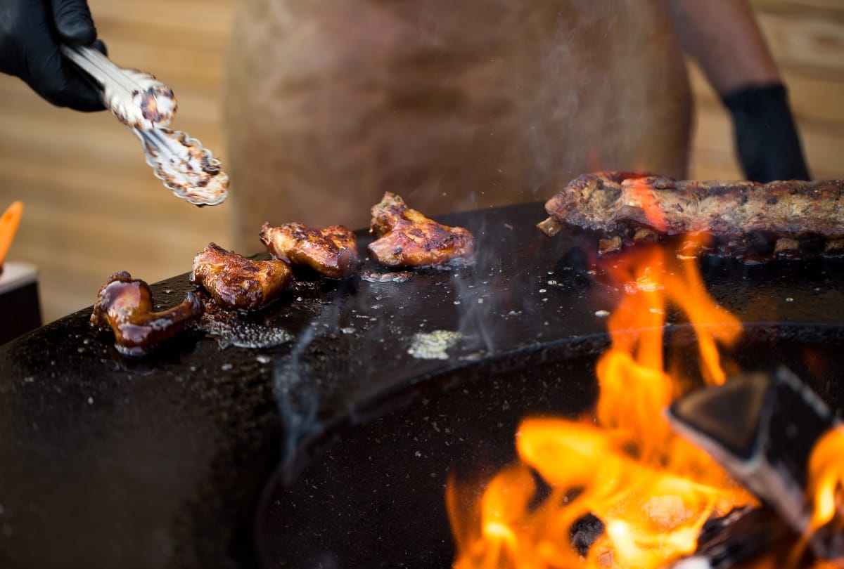 Eten verbrand? Zo maskeer je de verbrande smaak