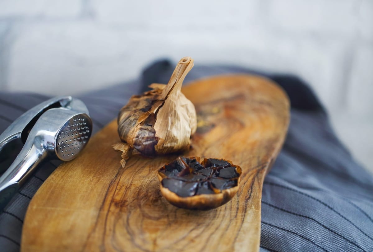 Waarom vinden we de diepte van zwarte knoflook lekker?